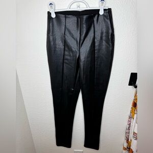 Black Skinny High-Waisted Pants with Tapered Leg